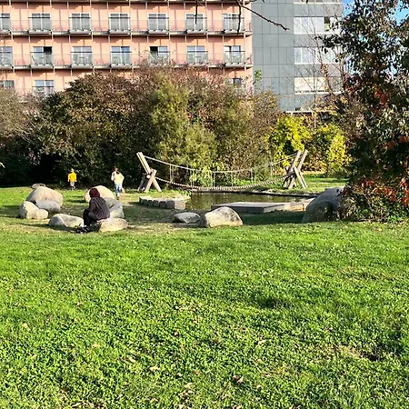 아파트 Family With Parking