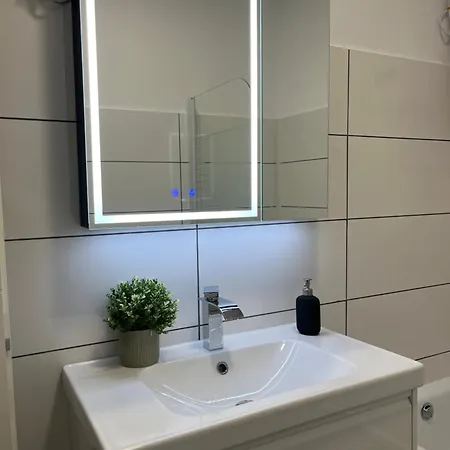 Apartment Zentrale Mit Parkplatz *