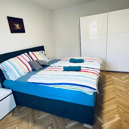 Apartament Zentrale Mit Parkplatz *
