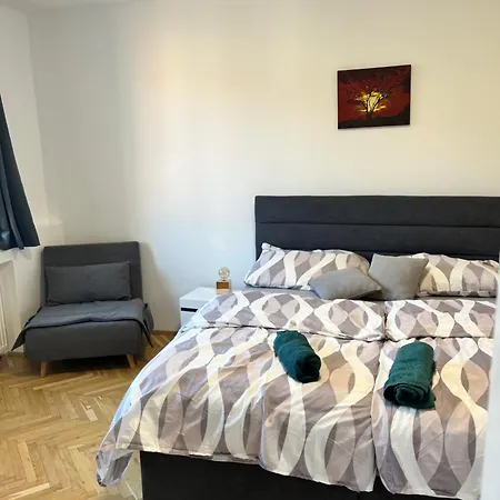 Apartament Zentrale Mit Parkplatz *